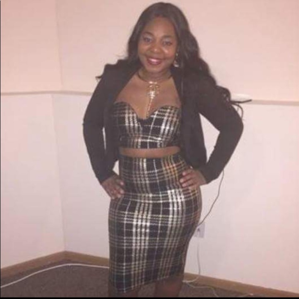 Skirt and blouse set